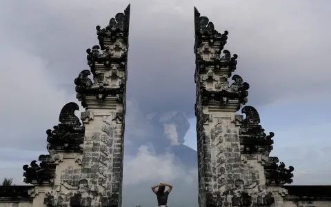 Em Bali, pela sétima vez