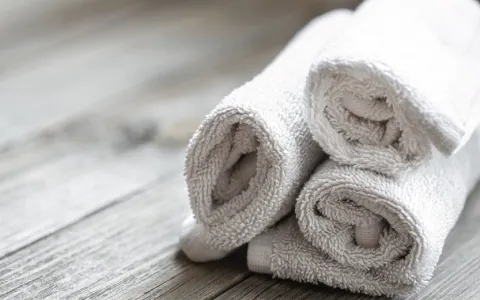 Nem toda toalha de banho é igual: saiba qual escol