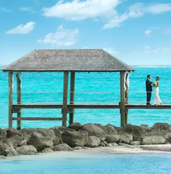 Romance nas Bahamas: renovação de votos no paraíso