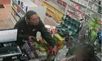 Funcionária é agredida em assalto a farmácia em Sa