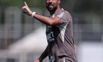 António vê ‘falta de refino’ em seca de gols recor