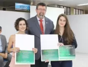 UFU seleciona bolsistas para Prêmio Destaque na In