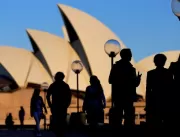 Austrália reabre fronteira a trabalhadores qualifi