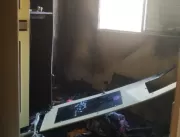 Incêndio atinge residência no bairro Pequis, em Ub