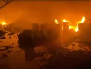 Incêndio destrói galpão de recicláveis em Uberlând