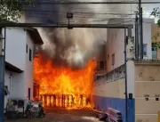 Incêndio atinge depósito de laticínios em Uberlând
