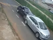 VÍDEO: motorista bate na traseira de carro e foge 