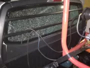 Homem atira pedra contra veículo do fumacê em Uber
