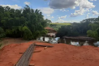 Ponte sobre o Rio Uberabinha deve ser entregue até