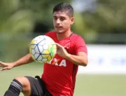 Oswaldo de Oliveira confirma Ruiz e indica manuten