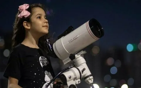 A mais jovem astrônoma do mundo é brasileira