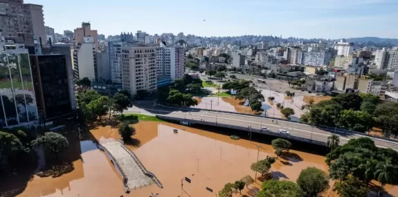 Chega a 100 o número de mortes confirmadas no Rio 