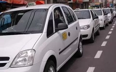 SMTT muda data de fiscalização de táxis para o dia