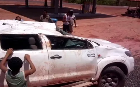 Prefeita de São Raimundo do Doca Bezerra sofre acidente de carro