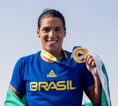 Ana Marcela é escolhida como melhor nadadora de ág