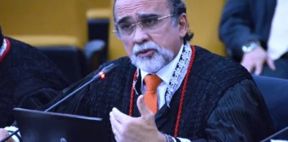 Desembargador José Luiz Almeida inaugura Centro de