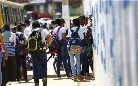 Pisa: Brasil mantém estabilidade em matemática, le