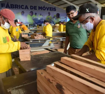 Mão de obra carcerária contribui para segurança pública com produção de móveis para delegacias no Maranhão