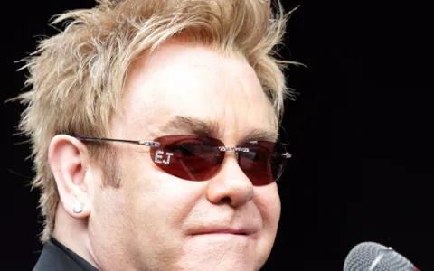 Elton John fará shows em Goiânia, Rio, Fortaleza e