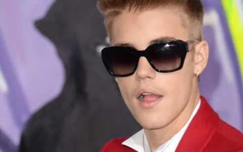 Polícia encontra drogas na casa de Bieber 