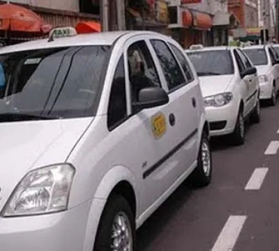 SMTT muda data de fiscalização de táxis para o dia