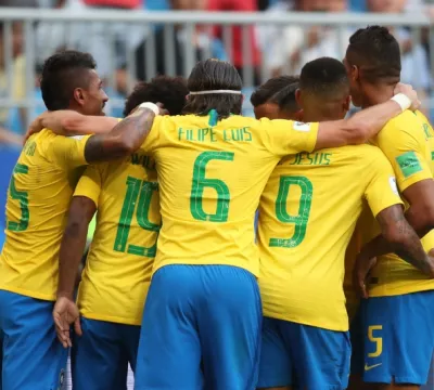 Por 2 a 0 Brasil segue para as quartas de final