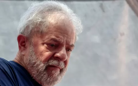 Presidente do TRF4 mantém prisão de Lula
