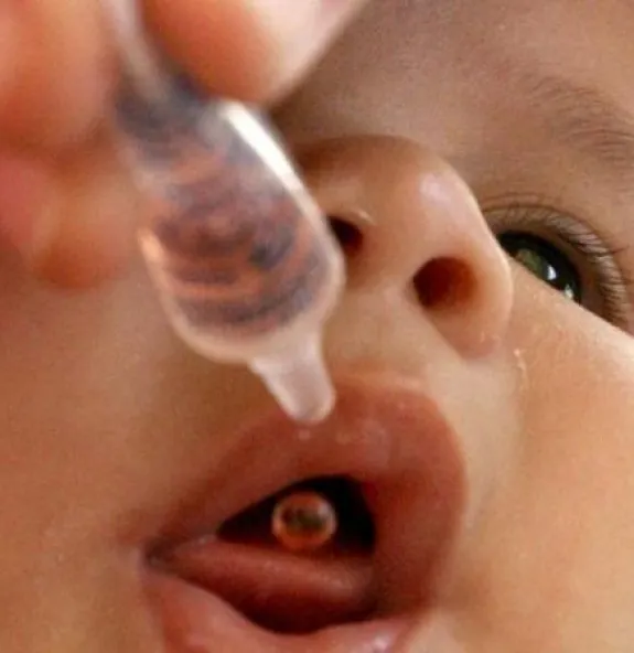 Vacinação contra pólio e sarampo atinge 51% da met