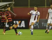 Em jogo eletrizante, Vitória empata com o Flamengo