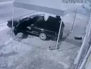 Dupla é presa após arrombar loja com carro em marc