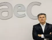 Ex-secretário de Estado e dono da AeC, Cássio Roch