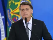 Bolsonaro diz que exerceu direito de ausência ao n