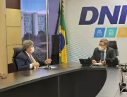 João Azevêdo recebe garantia do DNIT em Brasília p