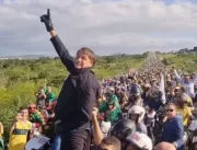 VÍDEO: Bolsonaro reúne milhares de apoiadores em m