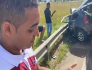 [ASSISTA] :Motorista sai ileso após ter veículo es