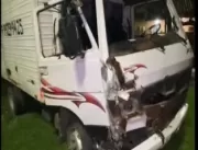 [VÍDEO] Caminhão desgovernado invade Praça da Paz,