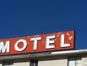 Homem se nega a pagar R$ 60 em motel, oferece R$ 2