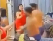 VÍDEO CHOCANTE: Mulher desmaia após ser barbaramen
