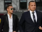 Neymar ofende jornalista após pergunta sobre festa