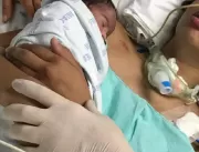 Mãe entra em coma no parto e acorda 23 dias depois