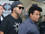 juiz concedeu hoje prisão domiciliar a Ronaldinho 