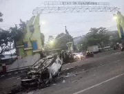 Briga em jogo de futebol deixa 127 mortos na Indon