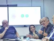 Lula se reúne com sindicalistas para tratar de rea