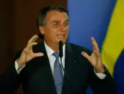 Defesa de Bolsonaro pede que minuta golpista não s