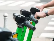 Precisa de CNH para pilotar scooter elétrica?