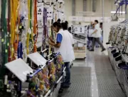 Indústria brasileira cresce 1,1% em março após dua