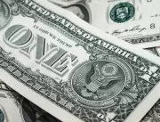 Dólar opera em baixa e é negociado abaixo dos R$ 4