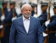 Lula tenta celebrar pacificação com militares no 7