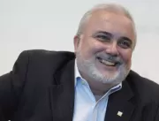 Presidente da Petrobras devolve estatueta dada por