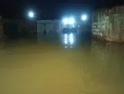 Chuva inunda casas e causa prejuízos em Montes Cla